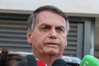Bolsonaro pede a Moraes e Lula anistia em troca da pacificação do país