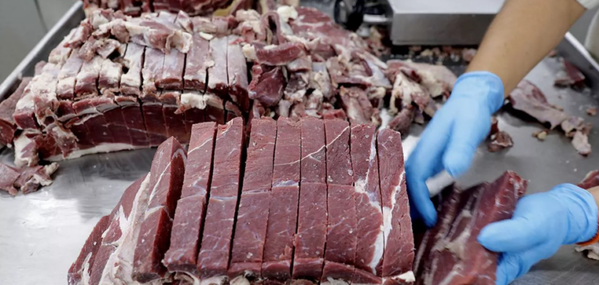 Crise da carne: Carrefour enfrenta boicote e desabastecimento ameaça operações no Brasil