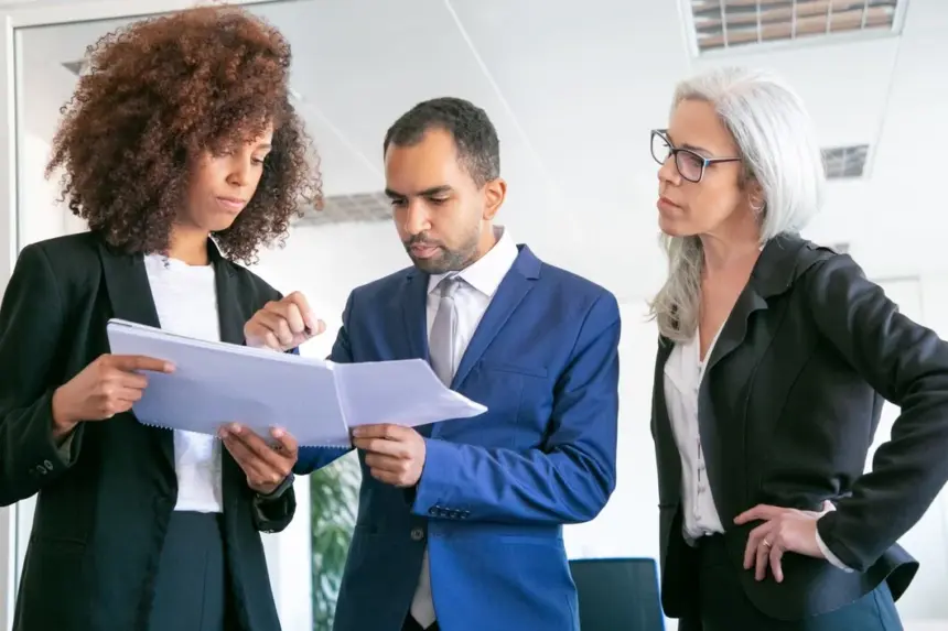 Como os sindicatos apoiam os profissionais do setor público? Como os sindicatos apoiam os profissionais do setor público?