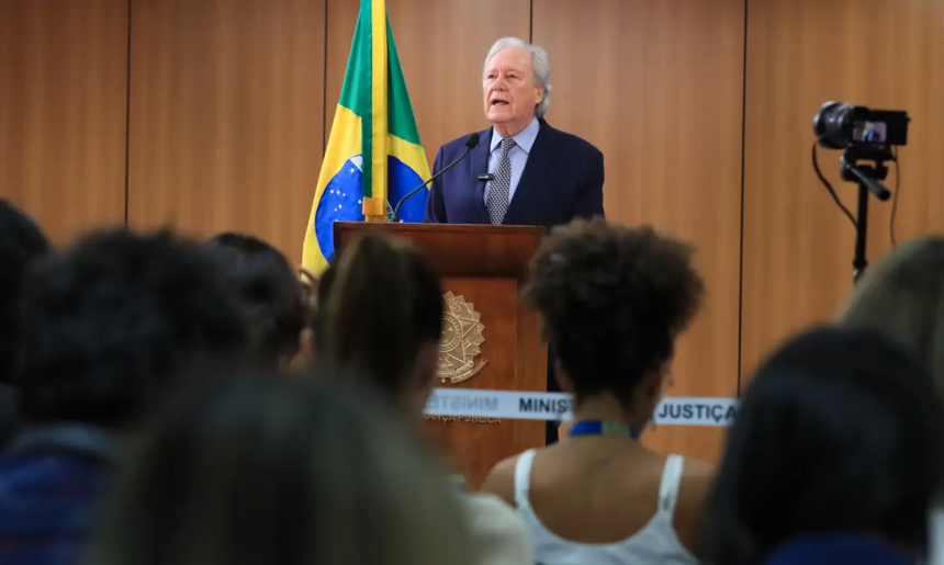 Governadores criticam mudanças na PEC da Segurança: entenda polêmica Governadores criticam mudanças na PEC da Segurança: entenda polêmica