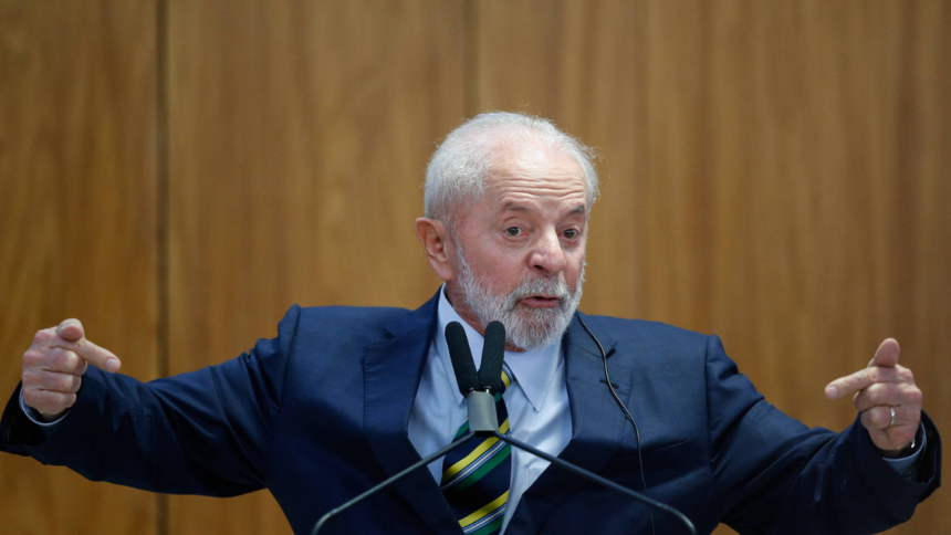 Lula Ajusta Discurso para Atrair Apoio e Favorecer Mercado: Reforma Ministerial em Discussão Lula Ajusta Discurso para Atrair Apoio e Favorecer Mercado: Reforma Ministerial em Discussão