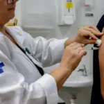 Dengue: MS recomenda remanejar doses da vacina a municípios não contemplados ou ampliar faixas etárias
