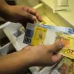 Prazo do crédito consignado do INSS sobe para oito anos