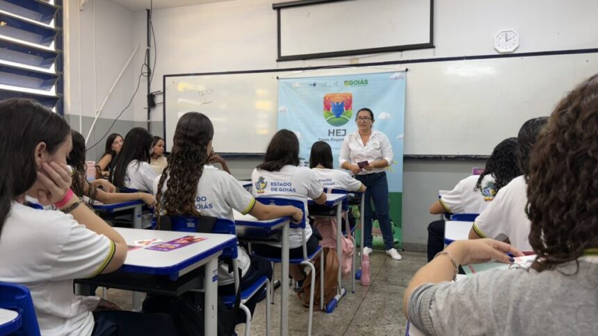 Hospital Estadual de Jataí Lança Projeto HEJ Sem Fronteiras nas Escolas Estaduais