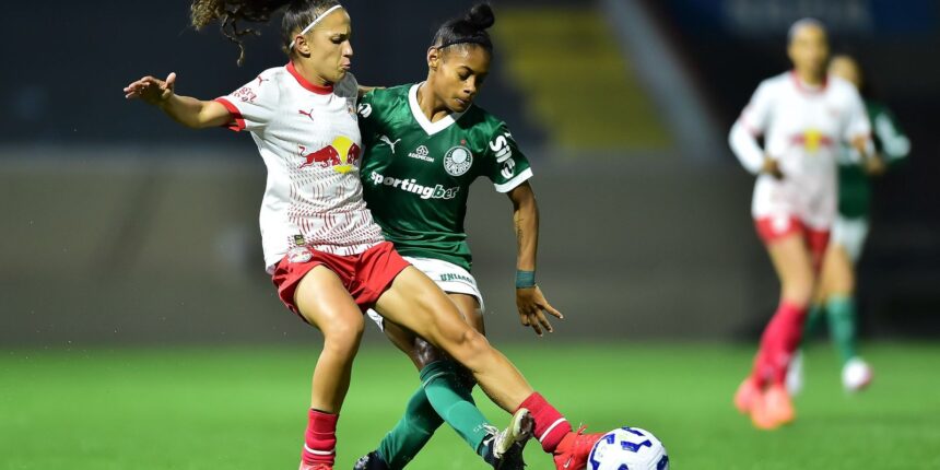Palmeiras e Bragantino estreiam sem gols no Brasileirão Feminino Palmeiras e Bragantino estreiam sem gols no Brasileirão Feminino