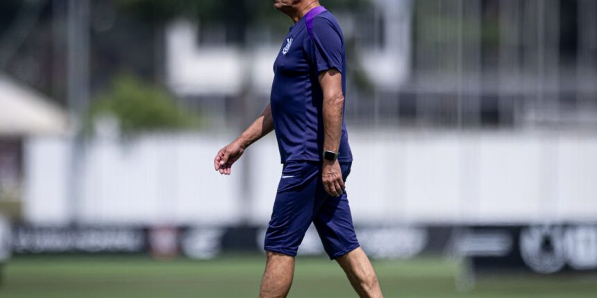 Corinthians demite o técnico argentino Ramón Díaz