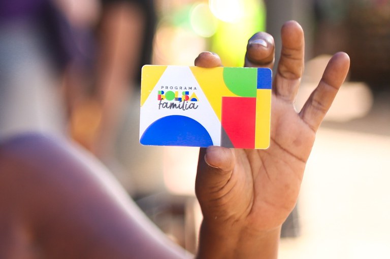 Bolsa Família e Auxílio Gás: pagamentos começam nesta sexta-feira (25) Bolsa Família e Auxílio Gás: pagamentos começam nesta sexta-feira (25)