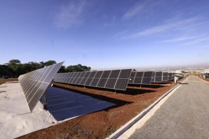 Goiás vai devolver ICMS cobrado sobre energia solar