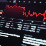 Ibovespa fecha último pregão a quase 124 mil pontos
