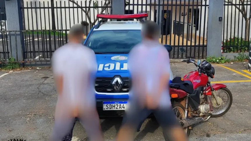 Motocicleta furtada em Formosa é recuperada em Goianésia e dois suspeitos são presos