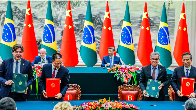 Brasil e China firmam acordo para modernizar serviços postais e aprimorar atendimento à população Brasil e China firmam acordo para modernizar serviços postais e aprimorar atendimento à população
