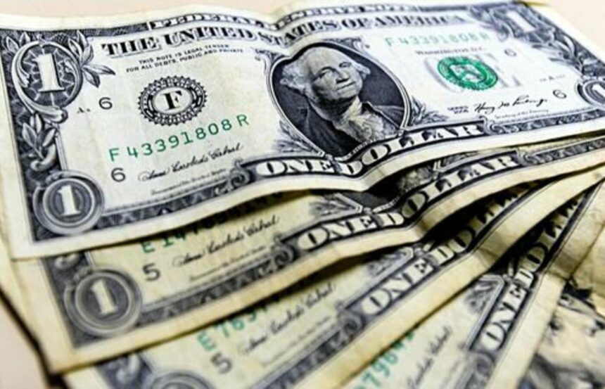Dólar encerra última sessão em alta, a R$ 5,79