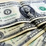Dólar fecha último pregão em leve alta, cotado a R$ 5,66