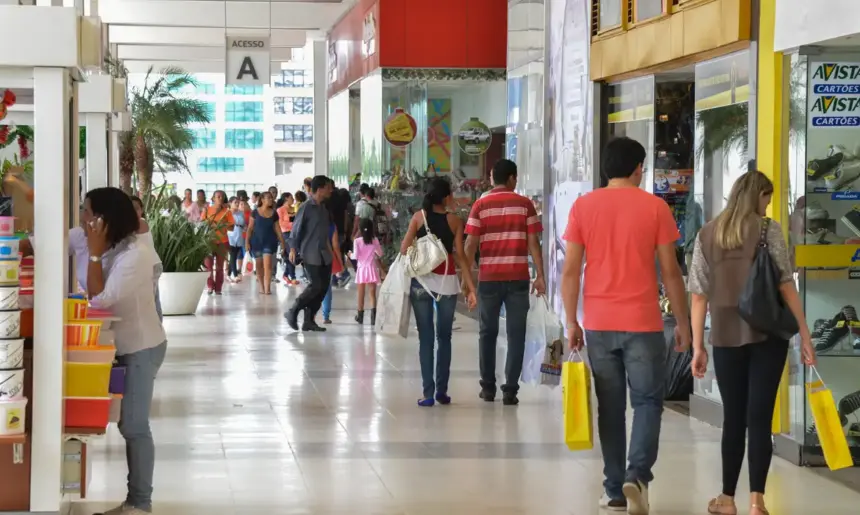 Vendas do Dia das Mães devem movimentar R$ 14,37 bilhões em 2025 Vendas do Dia das Mães devem movimentar R$ 14,37 bilhões em 2025