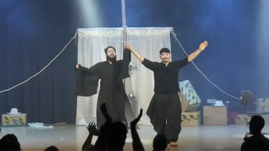 Espetáculo “Degradê” mistura poesia e teatro e movimenta Centro Cultural de Goianésia Espetáculo “Degradê” mistura poesia e teatro e movimenta Centro Cultural de Goianésia
