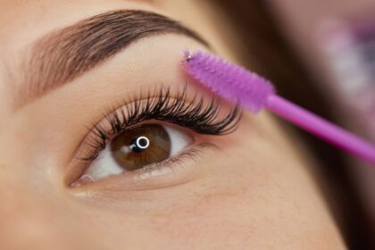5 dicas para manter as extensões de cílios saudáveis no inverno