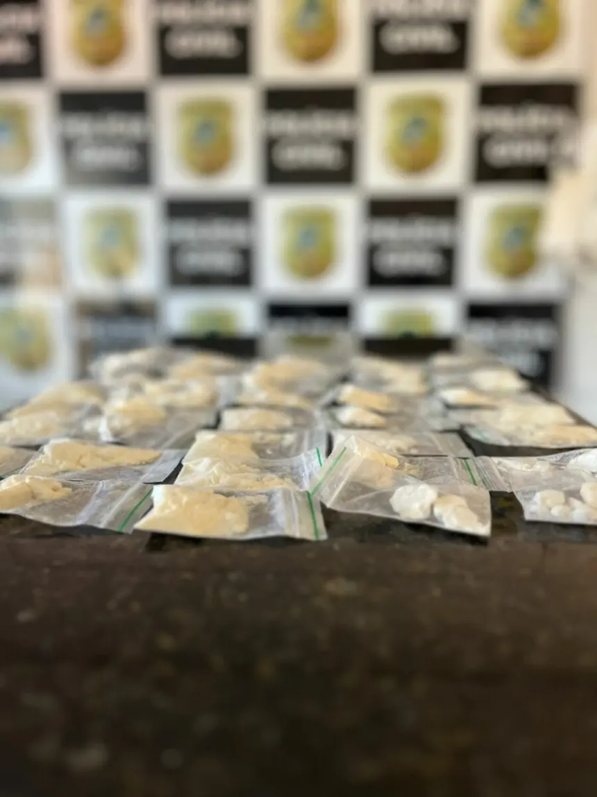 PCGO prende dupla por tráfico de drogas durante a Operação Pó Branco em Hidrolândia – Policia Civil do Estado de Goiás PCGO prende dupla por tráfico de drogas durante a Operação Pó Branco em Hidrolândia – Policia Civil do Estado de Goiás