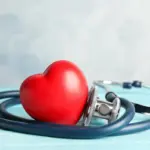 4 fatores que podem causar taquicardia após as refeições