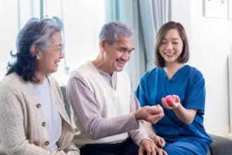 7 exercícios que ajudam idosos a recuperarem a autonomia