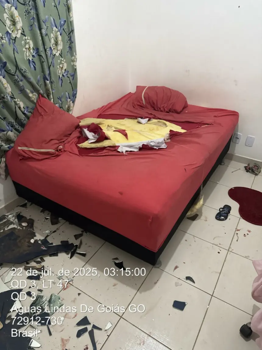 PCGO prende homem que destruiu vários bens da casa de sua companheira e evita feminicídio, em Águas Lindas – Policia Civil do Estado de Goiás