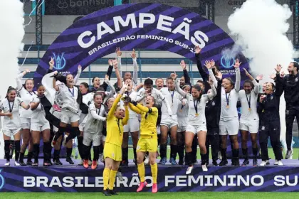 Corinthians vence Grêmio e conquista Brasileiro Feminino Sub-17