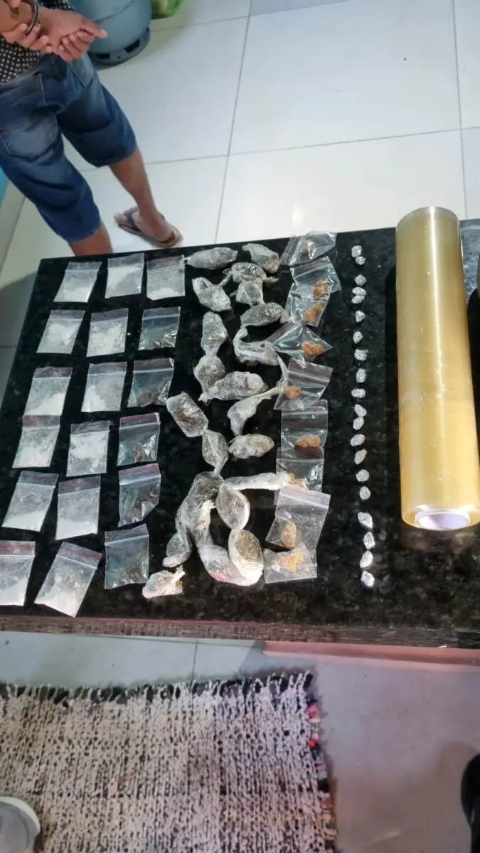 Operação contra o tráfico de drogas cumpre buscas e prisão em distribuidora de bebidas em Anápolis – Policia Civil do Estado de Goiás Operação contra o tráfico de drogas cumpre buscas e prisão em distribuidora de bebidas em Anápolis – Policia Civil do Estado de Goiás