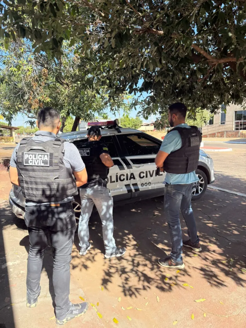 PCGO cumpre prisão preventiva, buscas e apreende arma de fogo de autor de violência doméstica, em Campos Verdes PCGO cumpre prisão preventiva, buscas e apreende arma de fogo de autor de violência doméstica, em Campos Verdes