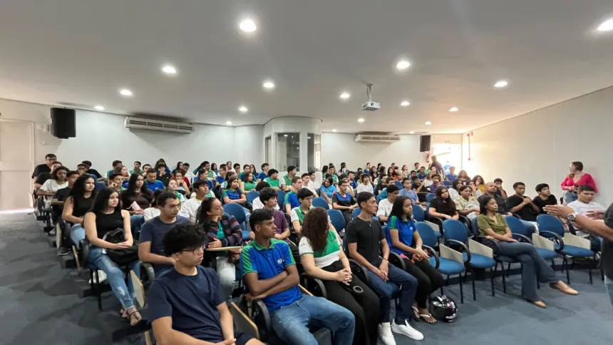 Fundação Crescer inicia segunda turma do curso de Auxiliar Administrativo 2025 em parceria com o Cotec Fundação Crescer inicia segunda turma do curso de Auxiliar Administrativo 2025 em parceria com o Cotec