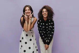 Veja como utilizar a estampa poá com estilo