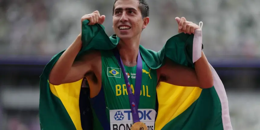 Caio Bonfim é campeão mundial dos 20 km da marcha atlética em Tóquio Caio Bonfim é campeão mundial dos 20 km da marcha atlética em Tóquio