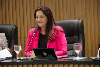 Vereadora Gislene Fonseca solicita implantação de casa de apoio em Uruaçu
