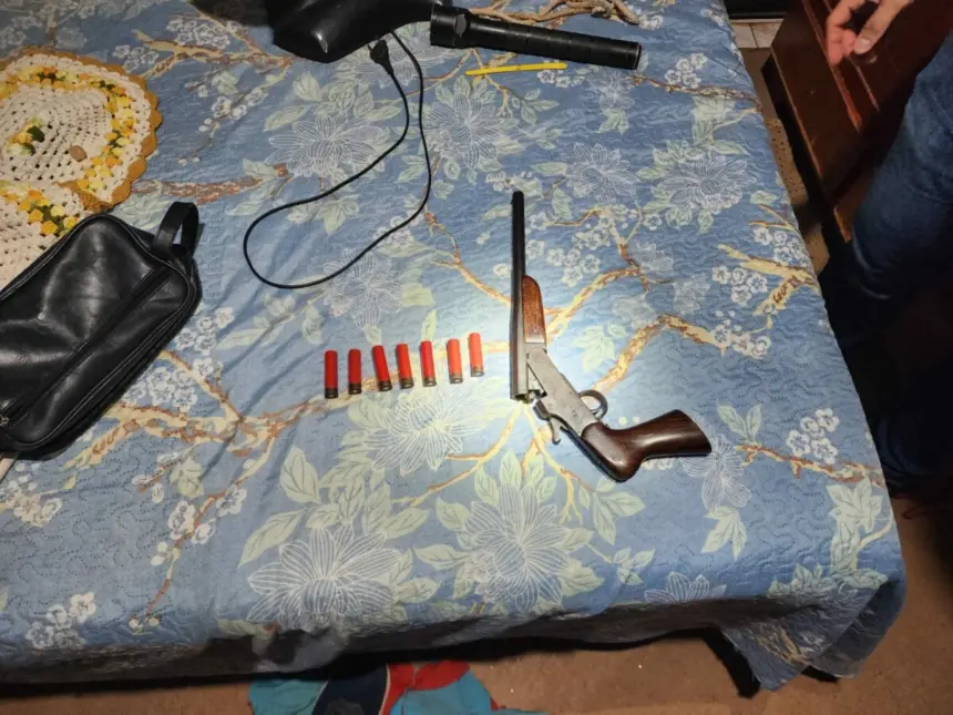 PCGO cumpre mandado, apreende arma e prende investigado por violência doméstica – Policia Civil do Estado de Goiás PCGO cumpre mandado, apreende arma e prende investigado por violência doméstica – Policia Civil do Estado de Goiás
