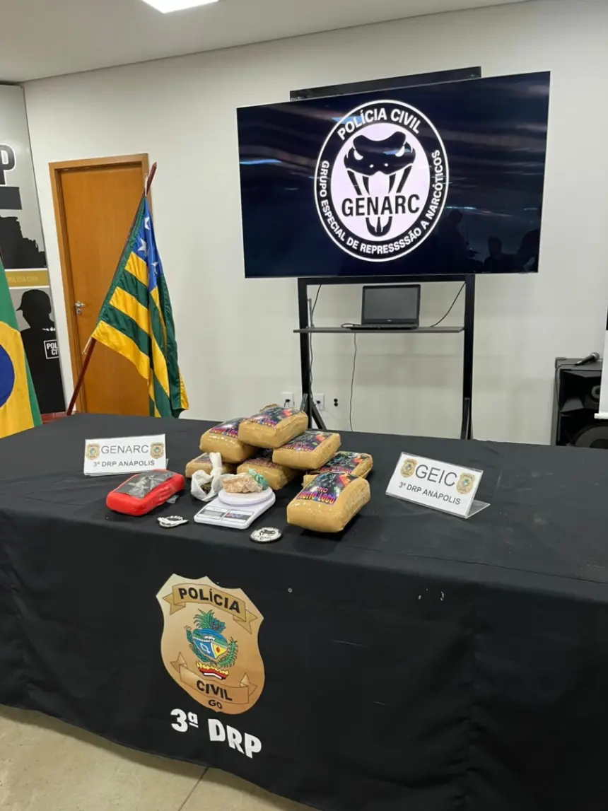Polícia Civil apreende R$ 100 mil em drogas e prende casal responsável pelo tráfico em Anápolis – Policia Civil do Estado de Goiás Polícia Civil apreende R$ 100 mil em drogas e prende casal responsável pelo tráfico em Anápolis – Policia Civil do Estado de Goiás