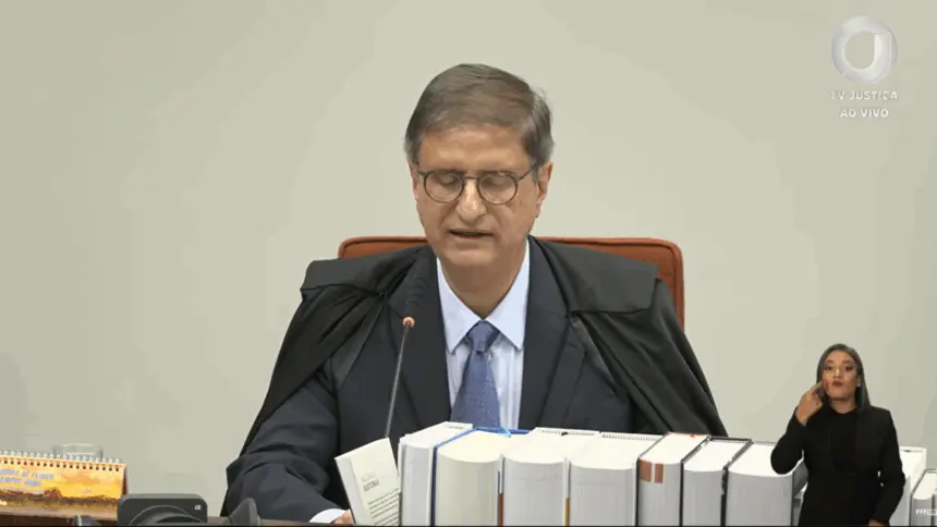 Gonet começa sustentação oral da PGR sobre trama golpista