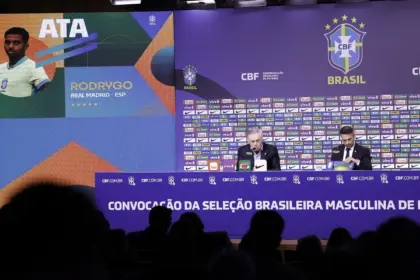Carlo Ancelotti convoca seleção para amistosos contra Coreia e Japão