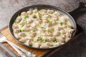 7 receitas com alimentos ricos em vitamina B12 para fortalecer a saúde