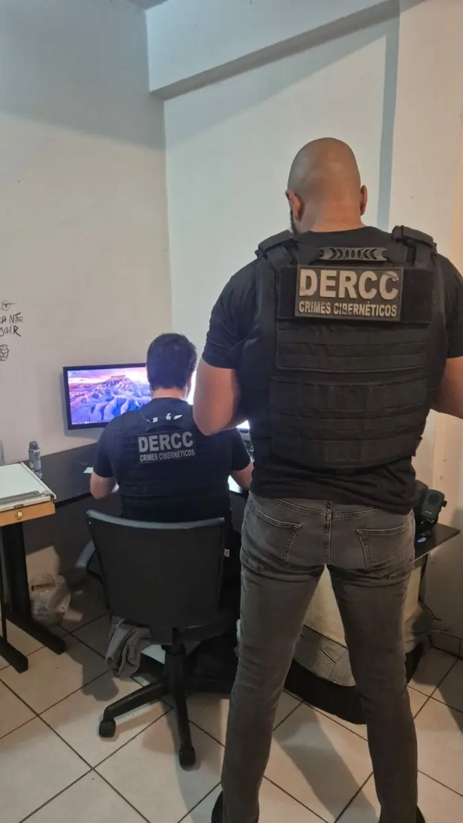 PCGO cumpre mandado de busca em investigação sobre armazenamento de material de exploração sexual infantil em Goiânia PCGO cumpre mandado de busca em investigação sobre armazenamento de material de exploração sexual infantil em Goiânia