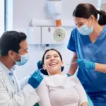 5 doenças sistêmicas que podem manifestar sinais sutis na boca