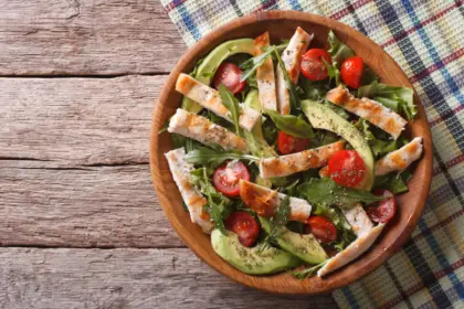 9 pratos leves e ricos em proteínas para o jantar