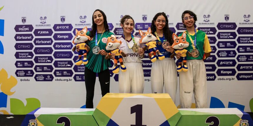 Atleta do taekwondo se despede de seu último JUBs com tricampeonato Atleta do taekwondo se despede de seu último JUBs com tricampeonato