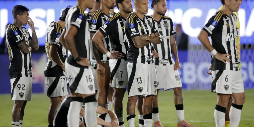 Lanús supera Atlético-MG nos pênaltis e é bicampeão da Sul-Americana Lanús supera Atlético-MG nos pênaltis e é bicampeão da Sul-Americana