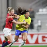 Seleção feminina perde para Noruega em penúltimo compromisso do ano