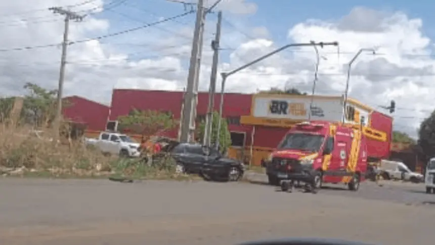 Duas pessoas ficam feridas ao se envolver em grave acidente na região norte de Goianésia