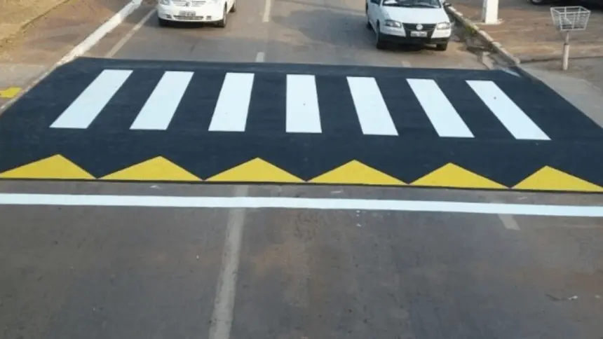 Prefeitura planeja implantar faixas de pedestres elevadas em frente às escolas municipais de Goianésia Prefeitura planeja implantar faixas de pedestres elevadas em frente às escolas municipais de Goianésia