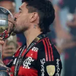 Arrascaeta é finalista no tradicional prêmio Rei da América