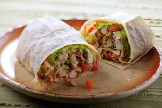 Lanches saudáveis com frango: 3 receitas proteicas para o dia a dia