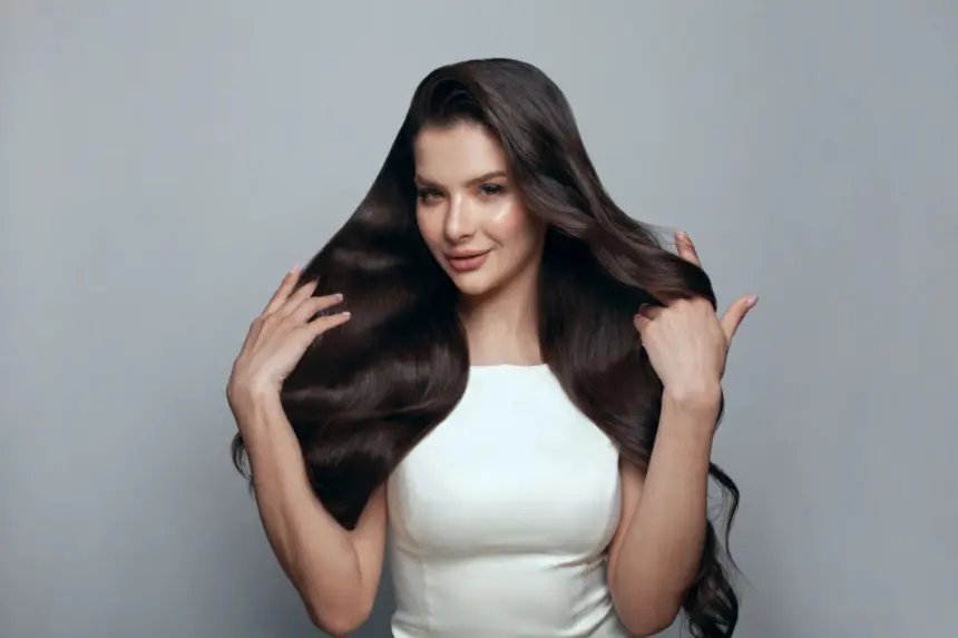 Cabelo muda a cada 7 anos? Entenda o mito e o que altera os fios Cabelo muda a cada 7 anos? Entenda o mito e o que altera os fios
