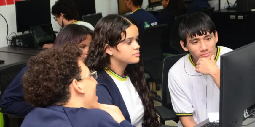 Escolas do Futuro abrem mais de 600 vagas para cursos técnicos gratuitos Escolas do Futuro abrem mais de 600 vagas para cursos técnicos gratuitos