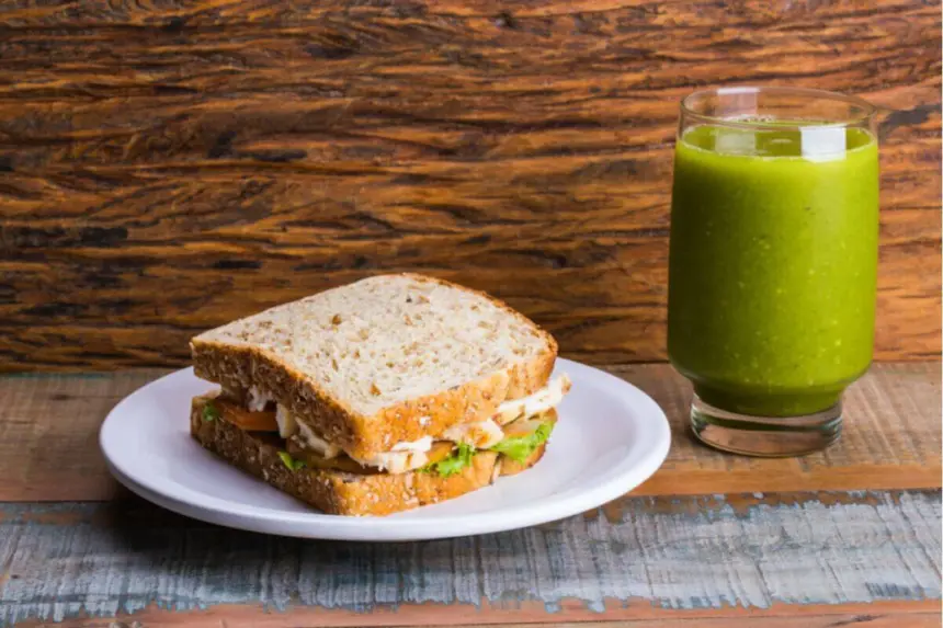 7 lanches com frango para comer antes do treino de musculação