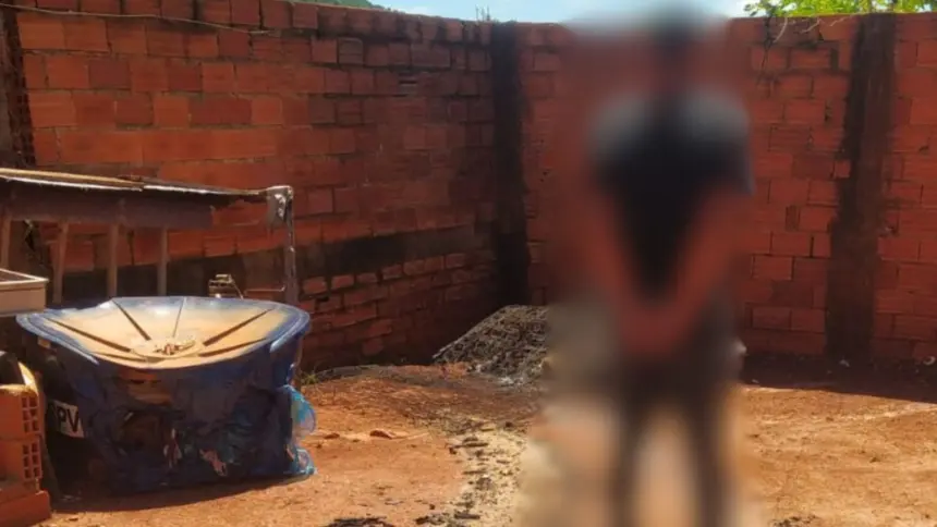 Pedreiro é preso em Barro Alto após agredir companheira, ameaçá-la com faca e incendiar pertences Pedreiro é preso em Barro Alto após agredir companheira, ameaçá-la com faca e incendiar pertences
